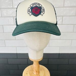 Kith Kneedlepoint Green and Cream Mesh Cap